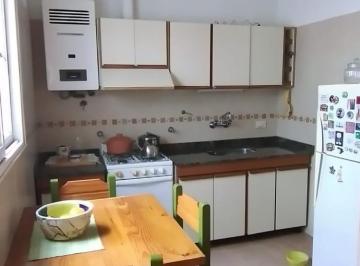 Casa · 90m² · 4 Ambientes · Casa - Alberdi Apra Credito!