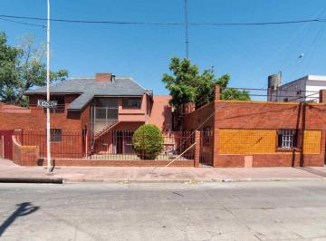 Casa · 206m² · 5 Ambientes · Venta Lote con Dos Casas - Ideal Multifamiliar
