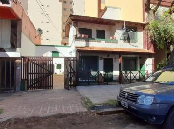 Casa · 3 Ambientes · 1 Cochera · Duplex a m del Centro
