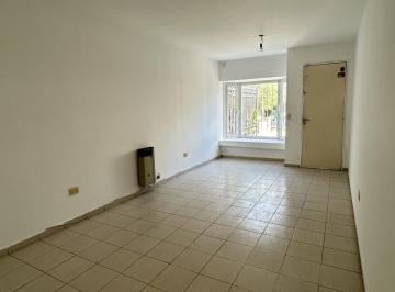 Casa · 150m² · 4 Ambientes · 1 Cochera · Casa 3 Dorm. en Villa Belgrano
