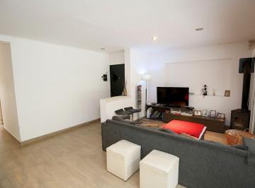 Casa · 80m² · 4 Ambientes · 2 Cocheras · Casa en Venta en Arana, La Plata.