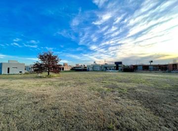 Terreno · 884m² · Venta Terreno Barrio Cerrado La Finca del Sol E53