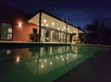 Casa · 245m² · 4 Ambientes · Venta Casa 2 Dorm Pileta Arroyo Asador V La Granja