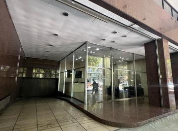 Oficina comercial · 272m² · 4 Ambientes · 2 Cocheras · Venta Oficina con Vista Abierta, 2 Cocheras. Seguridad 24hs. en Catalinas