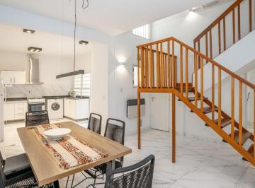 Casa · 210m² · 5 Ambientes · 1 Cochera · Casa de 5 Amb. en Venta Palermo Soho Patio - Terraza