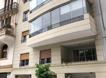Departamento · 79m² · 3 Ambientes · 1 Cochera · Venta de Departamento de 3 Ambientes con Cochera en Recoleta