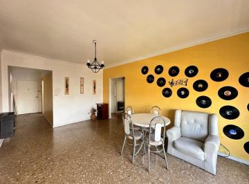 Departamento · 86m² · 4 Ambientes · Venta Dpto 4 Amb con Balcón Corrido Al Frente