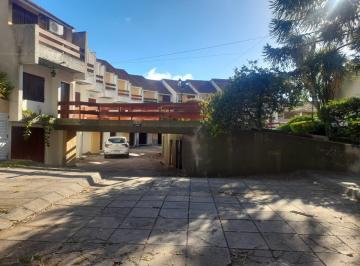 Casa · 3 Ambientes · 1 Cochera · Triplex