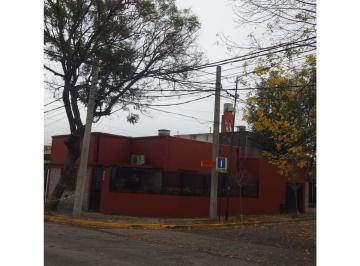 Casa · 65m² · 3 Ambientes · 1 Cochera · Venta Casa 3 Ambientes Victoria Excelent Ubicacion