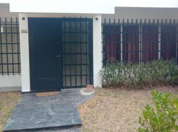 Casa · 300m² · 6 Ambientes · 2 Cocheras · Venta Casa en Lat Sur Acc Este y Cañadita Alegre