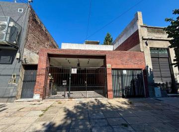 PH · 104m² · 4 Ambientes · 2 Cocheras · Venta PH C/ Terraza Parrilla Cochera a Refaccionar