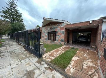 Casa · 200m² · 6 Ambientes · 3 Cocheras · Alto Verde, 2dor. Coc/sep, Cochera Pasante con Galeria y Patio.