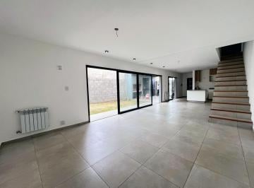 PH · 140m² · 4 Ambientes · 1 Cochera · Lomas de Manantiales Duplex de 3 Dorm. 3 Baños Patio