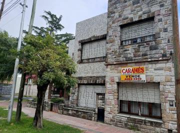 DCI-DCI-651_2 · Casa Antigua con Gran Lote en Esquina