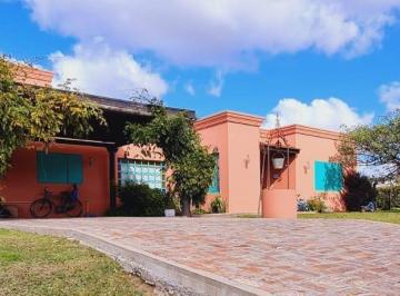 Casa · 140m² · 5 Ambientes · Club de Campo Los Palenques