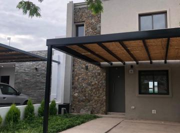 Departamento · 90m² · 2 Dormitorios · 1 Cochera · Duplex en Alquiler