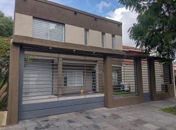 Casa de 5 ambientes, Almirante Brown · Casa en Burzaco S/calle Azopardo