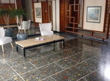 Departamento · 76m² · 3 Ambientes · 1 Cochera · Depto. 3 Amb con Dependencia, con Cochera y Muebles