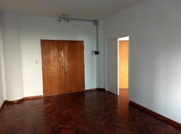 Oficina comercial · 45m² · 2 Ambientes · Alquiler Oficina en Edificio Tyta 2 Ambientes en 2do Piso