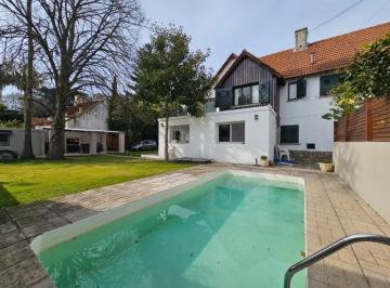 Casa · 600m² · 8 Ambientes · 3 Cocheras · Casa en Venta en Los Troncos