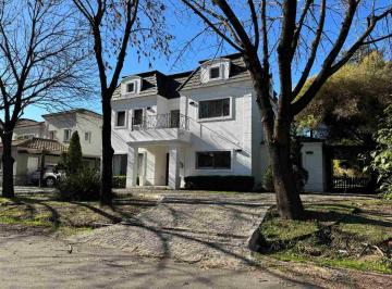 Casa · 232m² · 4 Ambientes · 3 Cocheras · Casa Venta en San Carlos Country Club, Lte Central
