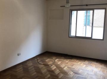 PH de 4 ambientes, Ciudad de Mendoza · Alquilo Departamento Centro a Una Cuadra de Peatonal