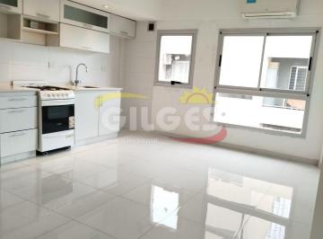 Departamento · 40m² · 2 Ambientes · Alquiler Departamento 2 Amb. Ramos Mejia Vivienda - Apto Prof.