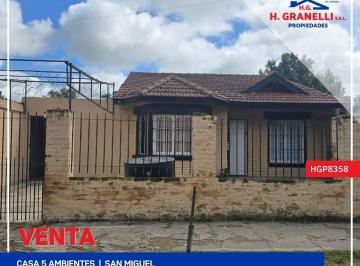 HGP-HGP-8358_2 · Casa 5 Ambientes. | Int. Juan Irigoin Al 4600