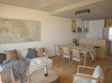 Casa · 136m² · 4 Ambientes · 1 Cochera · Casa Townhouse en Saldias Tigre