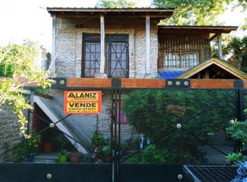Casa · 200m² · 4 Dormitorios · 1 Cochera · Vendo Casa en Villa Zapiola