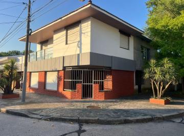 Casa · 92m² · 4 Ambientes · 1 Cochera · Casa en San José