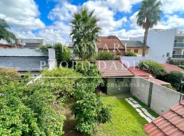 Casa de 4 ambientes, La Matanza · Venta de Casa en Ramos Mejía de 4 Ambientes con Parque, Quincho y Cochera.