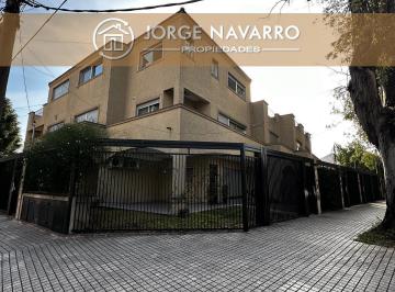 Casa · 96m² · 3 Ambientes · 1 Cochera · Hermoso Duplex en Ciudad Jardin