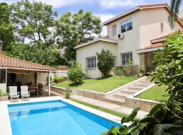 Casa · 335m² · 8 Ambientes · 2 Cocheras · Casa en Venta 8 Ambientes en Florida, Vicente López