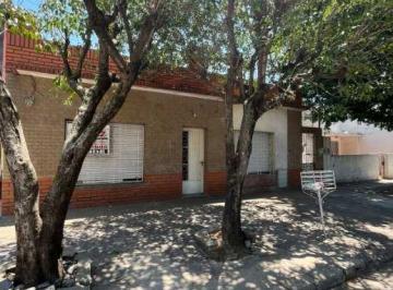 Casa de 3 ambientes, Morón · Casa en Lote Propio en Venta