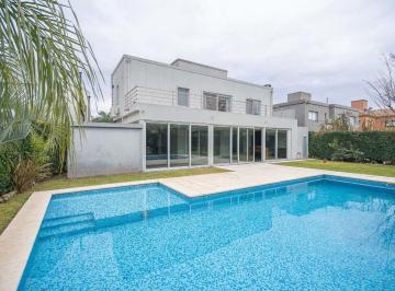 Casa · 313m² · 3 Ambientes · 5 Cocheras · Alquiler Casa Premium Haras Maria Victoria Moreno