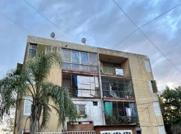 Departamento · 61m² · 5 Ambientes · PH en Venta Tres Dorm Zona Alberdi