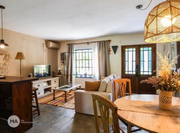 Casa · 52m² · 3 Ambientes · 1 Cochera · Casa 1 Dormitorio - J. J Paso 8400 - Rosario Fisherton | Venta