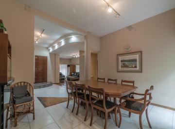 Casa · 188m² · 5 Ambientes · 1 Cochera · Casa de 5 Ambientes en Venta - Saavedra