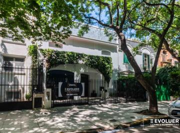 Casa · 410m² · 10 Ambientes · 2 Cocheras · Barrio Parque, Nuevo Ingreso. Casa con Excelente Recepcion y Gran Terraza
