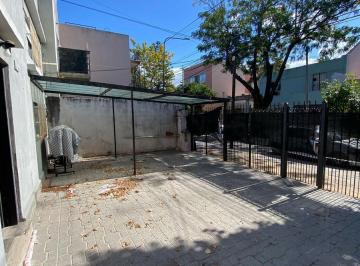 Casa · 165m² · 4 Ambientes · Venta Casa 4 Ambientes Cochera 3 Autos Patio