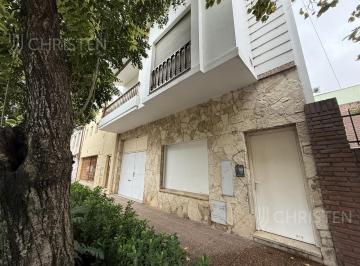 frente · Casa en Alquiler