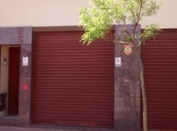 Casa · 346m² · 4 Ambientes · Vivienda en Planta Alta con Local en Planta Baja