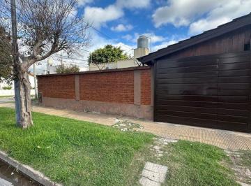 Casa · 132m² · 4 Ambientes · 2 Cocheras · Casa 4 Amb. en Venta en Km18 Hurlingham