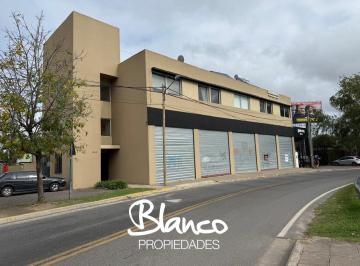 Local comercial · 87m² · 1 Cochera · Local en Alquiler en Pilar, G. B. a. Zona Norte, Argentina