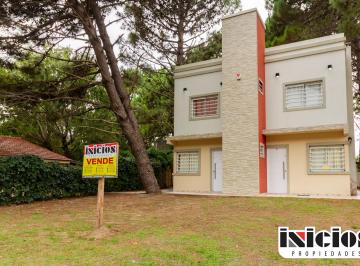 Casa de 3 ambientes, Nueva Atlantis · 2 Dúplex con Parrilla - Nueva Atlantis