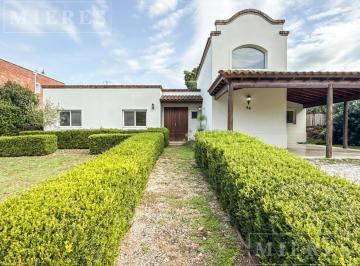 Casa · 182m² · 5 Ambientes · 1 Cochera · Casa en Alquiler en Saint Matthew´s