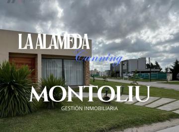 Casa · 180m² · 4 Ambientes · 2 Cocheras · Casa en Venta La Alameda, Canning