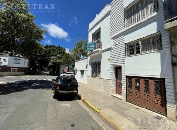 Casa · 154m² · 7 Ambientes · 1 Cochera · Terreno en Martin