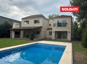 Casa · 231m² · 6 Ambientes · 2 Cocheras · Casa en Venta St Matthews Apta Crédito